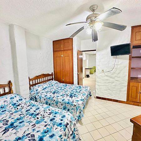 Playa Suites Mazatlán Kamer foto