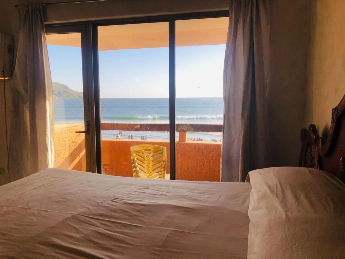Playa Suites Mazatlán Kamer foto