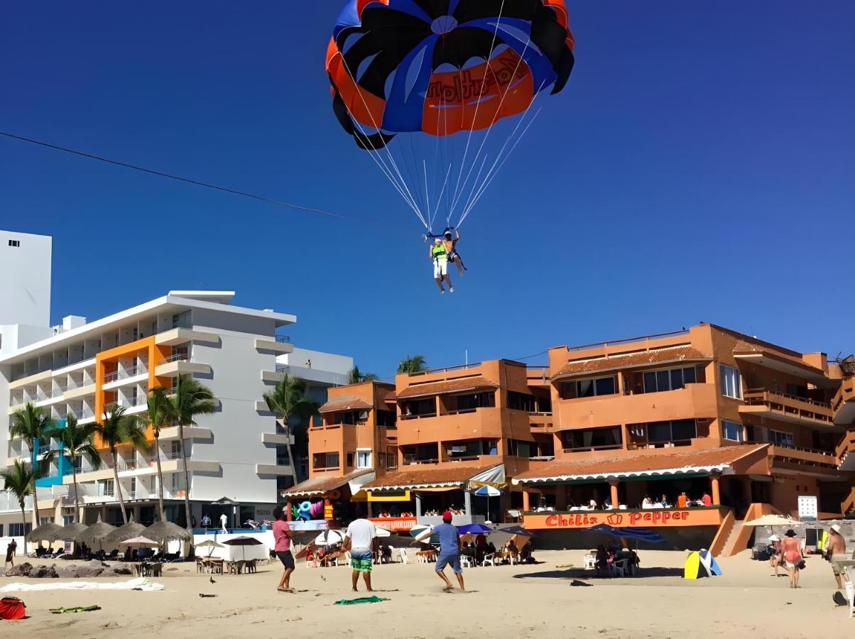 Playa Suites Mazatlán Buitenkant foto