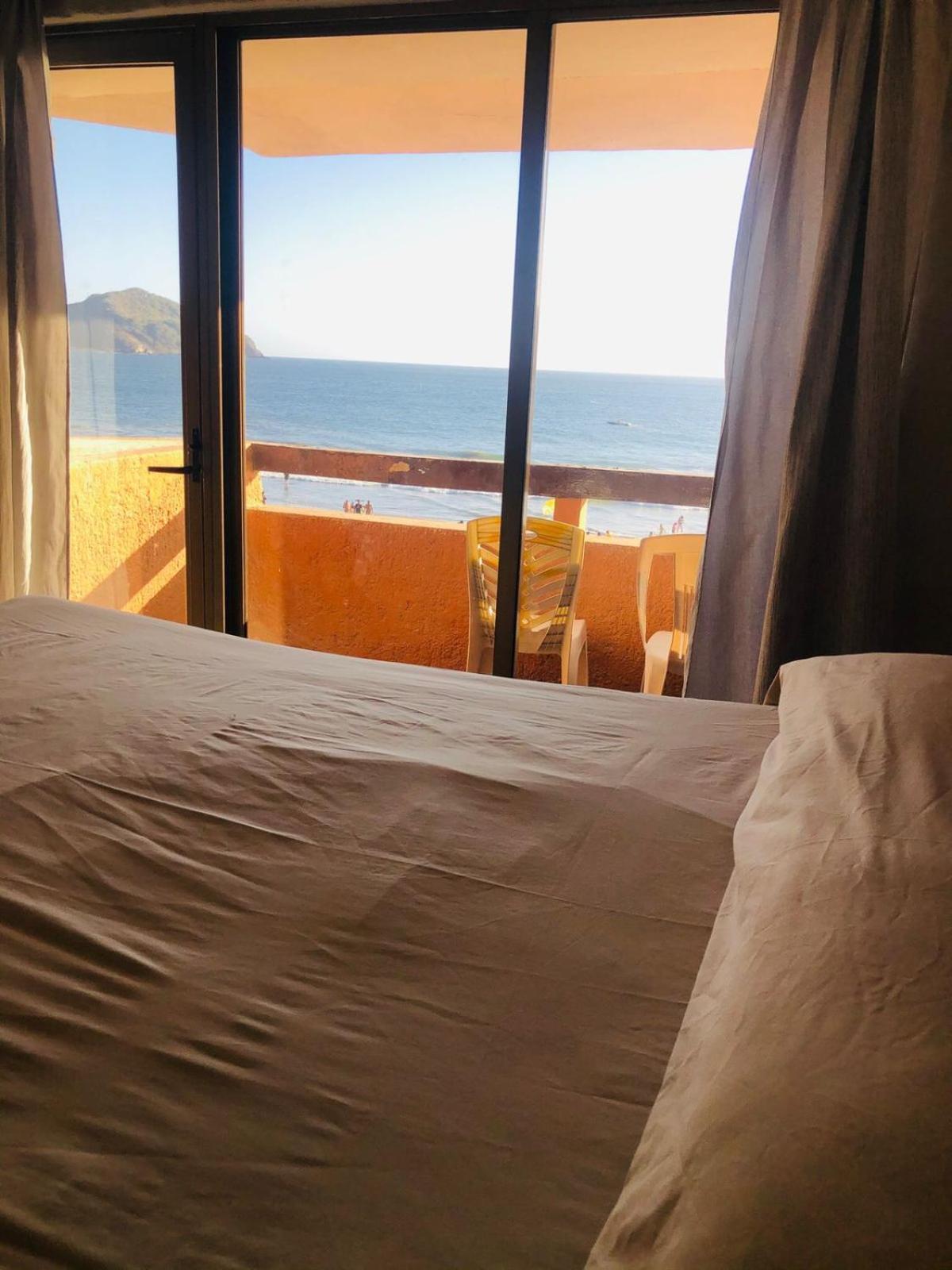 Playa Suites Mazatlán Kamer foto